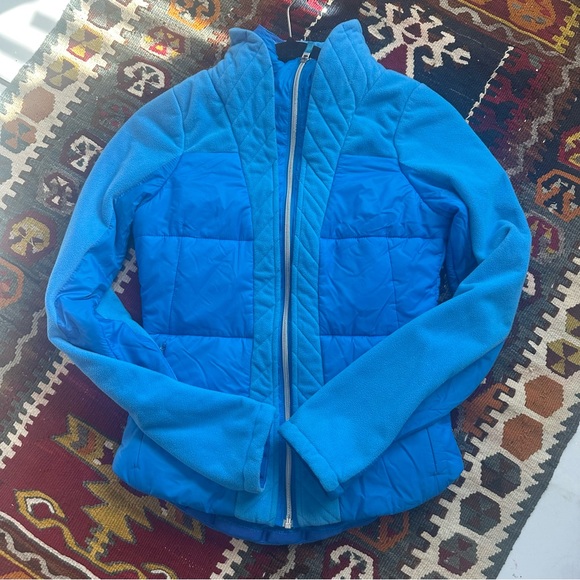 Lululemonn beaming blue St. Moritz puffer fleece zip up jacket size 2 - Picture 3 of 6